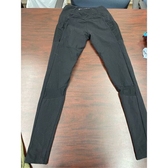 Gymshark Black Leggings with Mesh and Pockets - Picture 5 of 7